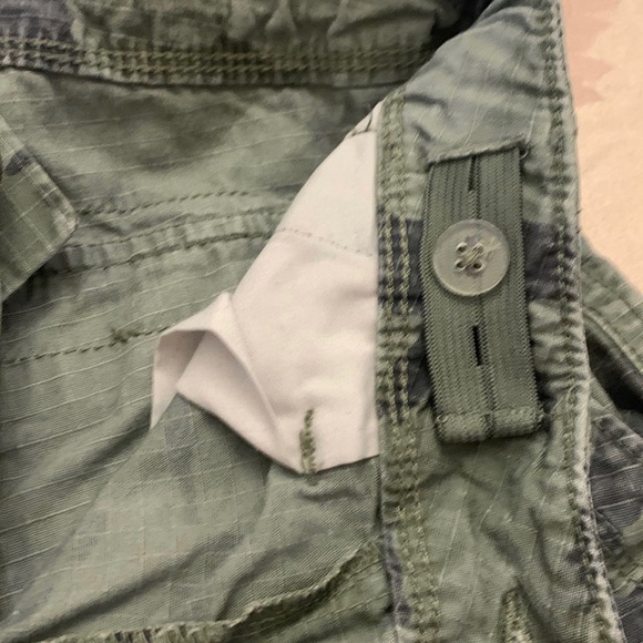 Boys ARIZONA camo cargo shorts size 14 - Picture 7 of 7